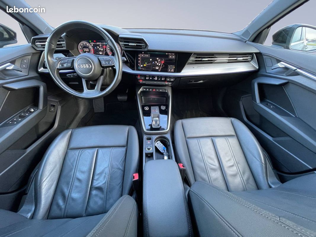 AUDI A3 Berline 35 TFSI Mild Hybrid 150 S tronic 7 Design Luxe (image 10)