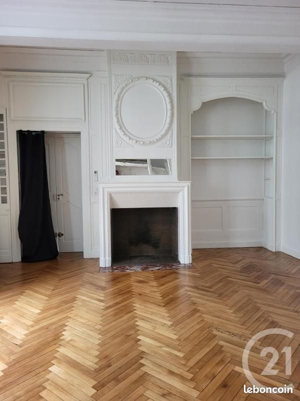 Immeuble 3 pièces 230 m² · à Castres · 230 m² · 575 000 €