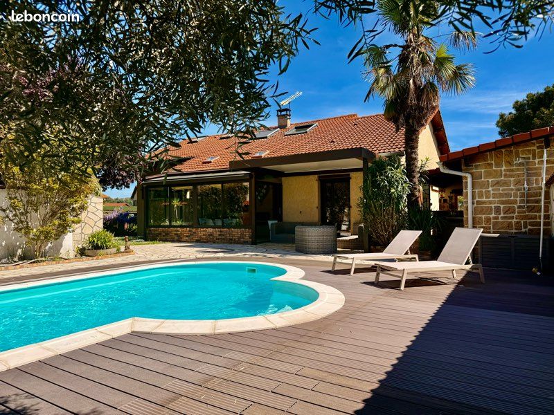 Maison 6 pièces 150 m² · à Communay · 150 m² · 489 000 €