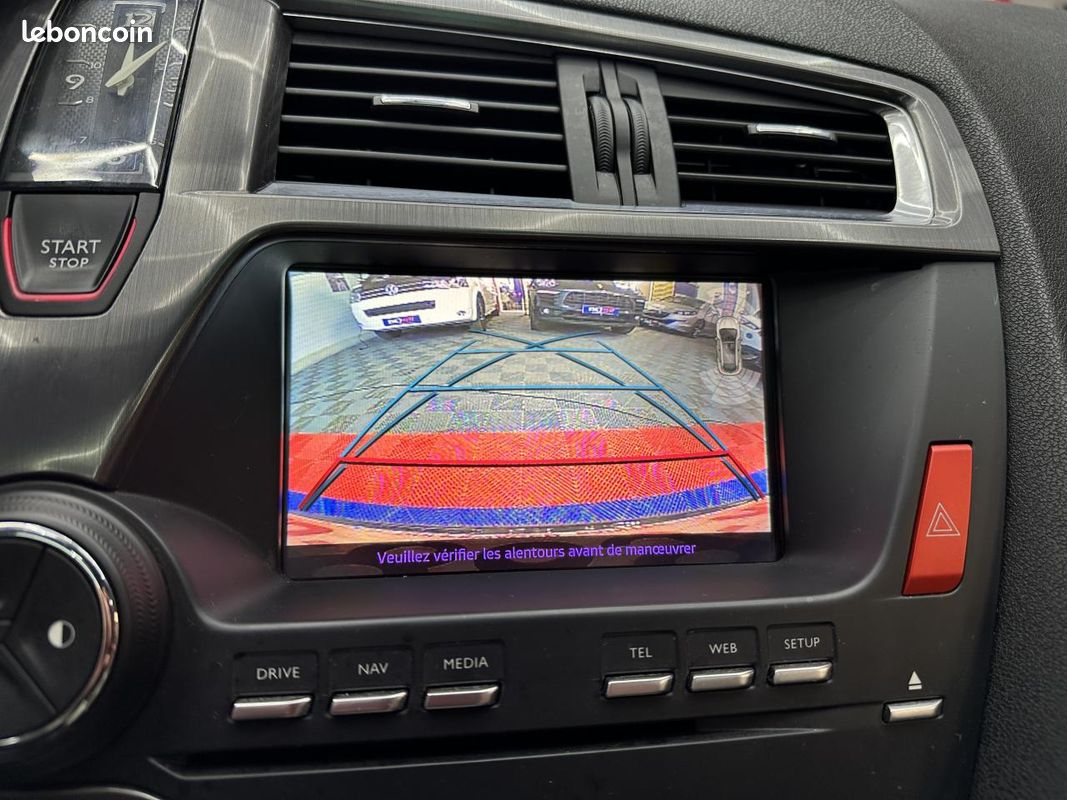 DS DS5 2.0 BlueHDi 16V 180 BV EAT6 BERLINE Sport Chic (image 11)