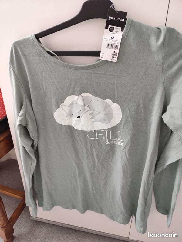 Pyjama femme couleur vert neuf jamais porté encore l'étiquette taille M (image 3)