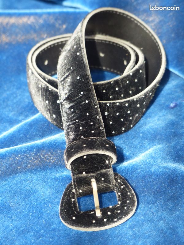 Ceinture à boucle en velours tissé noir | FR Ceinture à boucle en velours tissé noir | FR