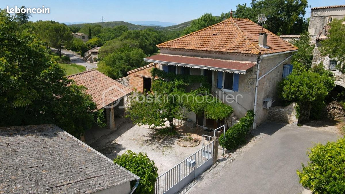 Maison 5 pièces 90 m² · à Bouquet · 90 m² · 180 000 €