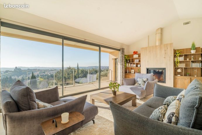 Villa 7 pièces 256 m²