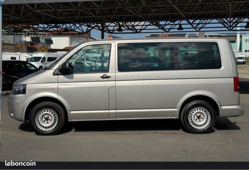 Volkswagen T5 Multivan 140 cv (image 5)