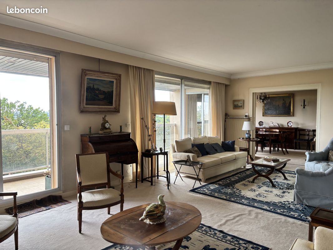 Appartement 5 pièces 147 m² · à Bordeaux · 146,7 m² · 495 000 €