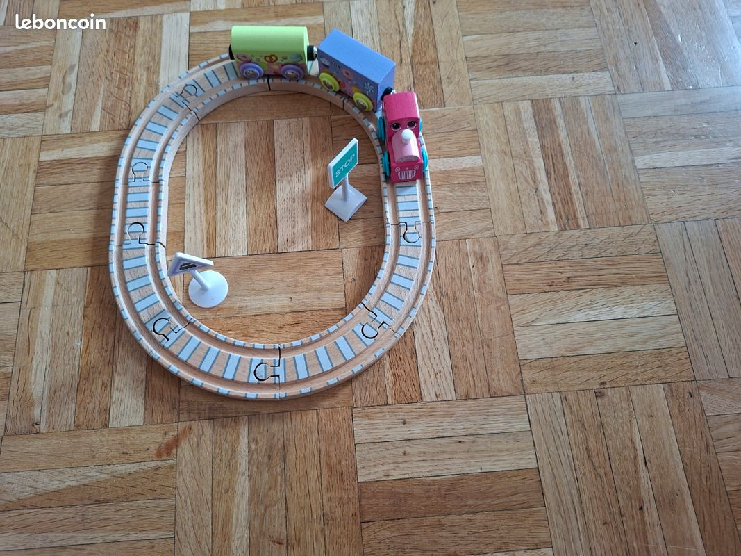 Circuit train bois (image 1)
