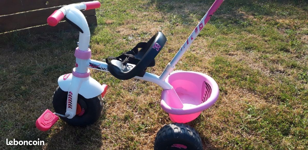 Tricycle (image 2)