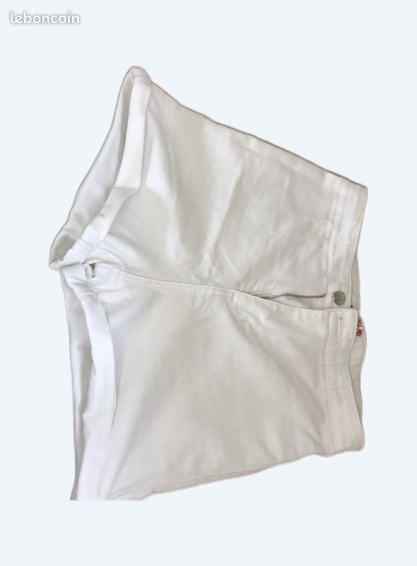 Short (image 1)