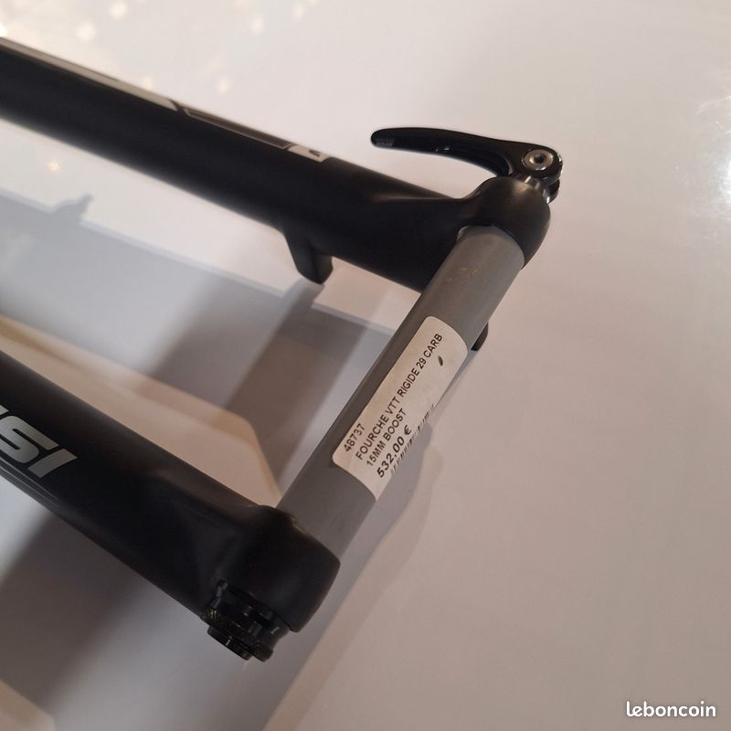 Fourche Rigide VTT Carbone 29er Boost 110x15mm – Descente, Tout Neuf