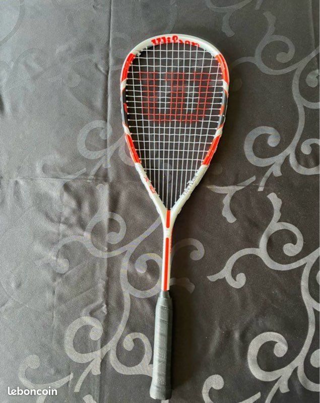 Raquette de squash - Wilson - Tour 150 - Tamis 470cm² - Poids 150g - Plan de cordage 14x18 - Sport