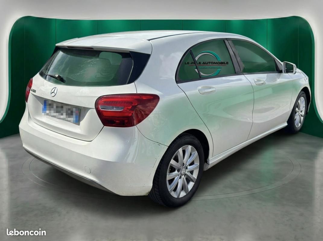 Mercedes Classe A III (W176) 160 Business (image 5)