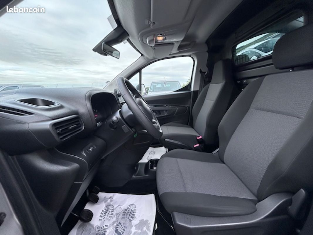 Citroen berlingo fourgon van m 650 1.5bluehdi 100cv control 53803km 08/2021 prix ttc (image 3)