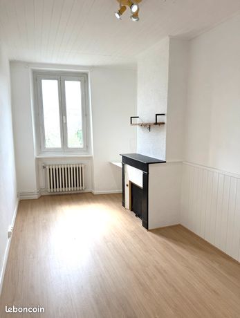 Maison avec extérieur — 1