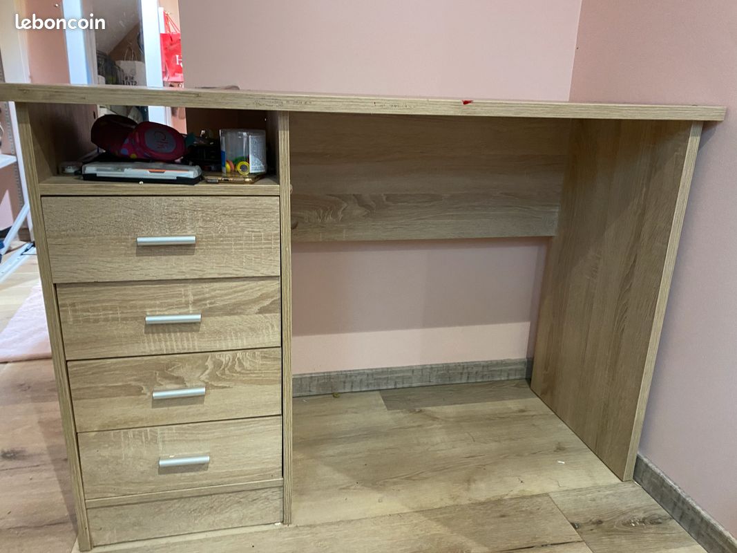 Bureau gris (image 1)