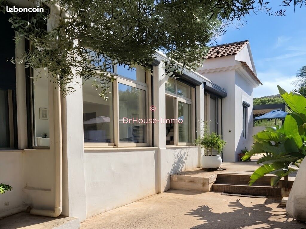 Maison 4 pièces 120 m² · à Hyères · 120 m² · 520 000 €