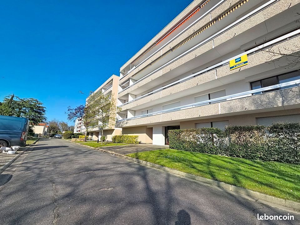 Appartement 6 pièces 120 m² · à Pessac · 120 m² · 280 000 €