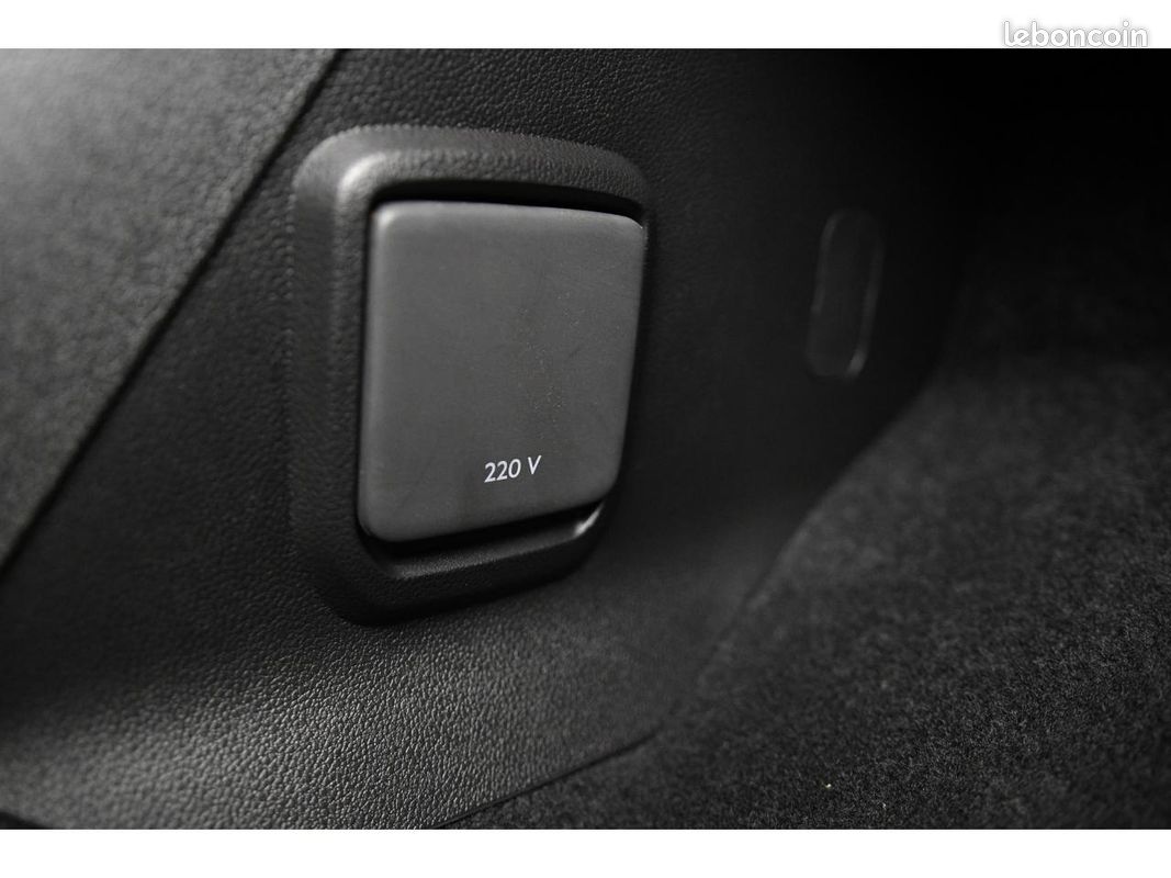 CITROEN BERLINGO Essence 110 ch M BVM6 Plus ADM+CAMERA / OR FRANCE (image 19)