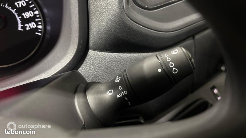 Renault Master Véhicule utilitaire ou Société F3500 L2H2 2.3 Blue dCi 135ch Confort Euro6E (image 24)