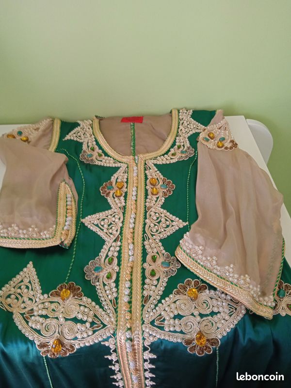 Caftan (image 1)