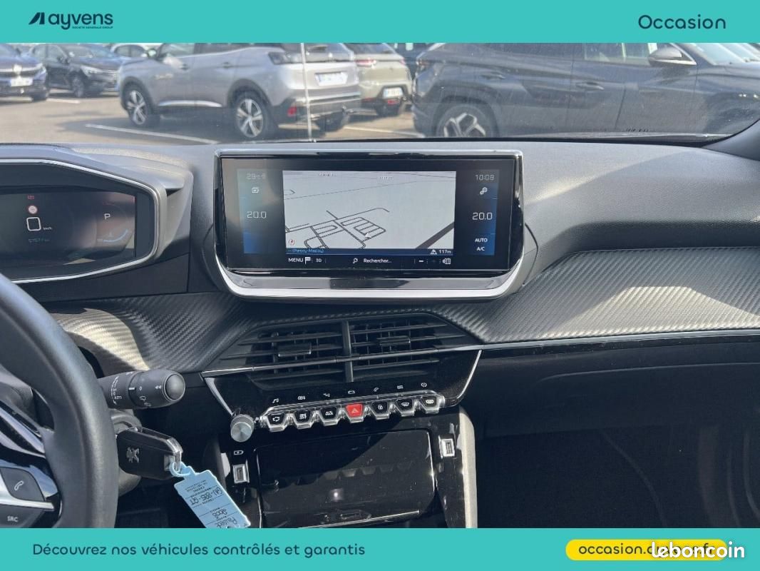 Peugeot 2008 1.2 PureTech 130ch S&S Allure Pack EAT8 (image 14)