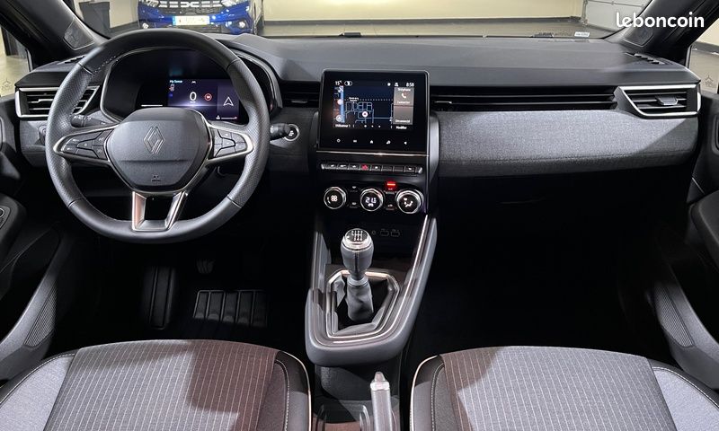 Renault Clio 1.0 TCE 90 TECHNO 15.990 HT PRIX SPECIAL VENTE EXPORT ALGERIE/TUNISIE (image 2)
