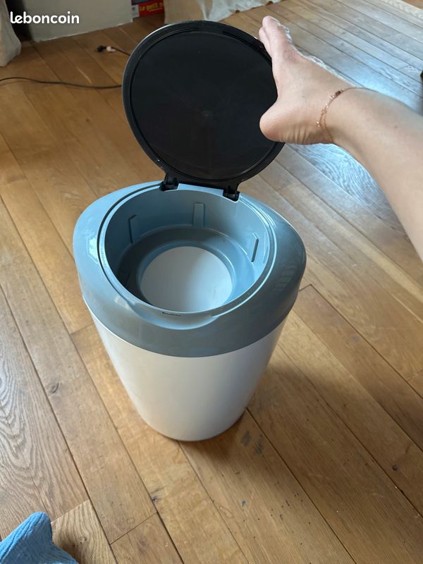 Poubelle tommee tippee (image 2)