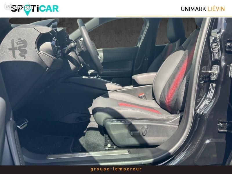Alfa romeo Junior 1.2 Ibrida 145ch Premium e-DCT6 (image 11)