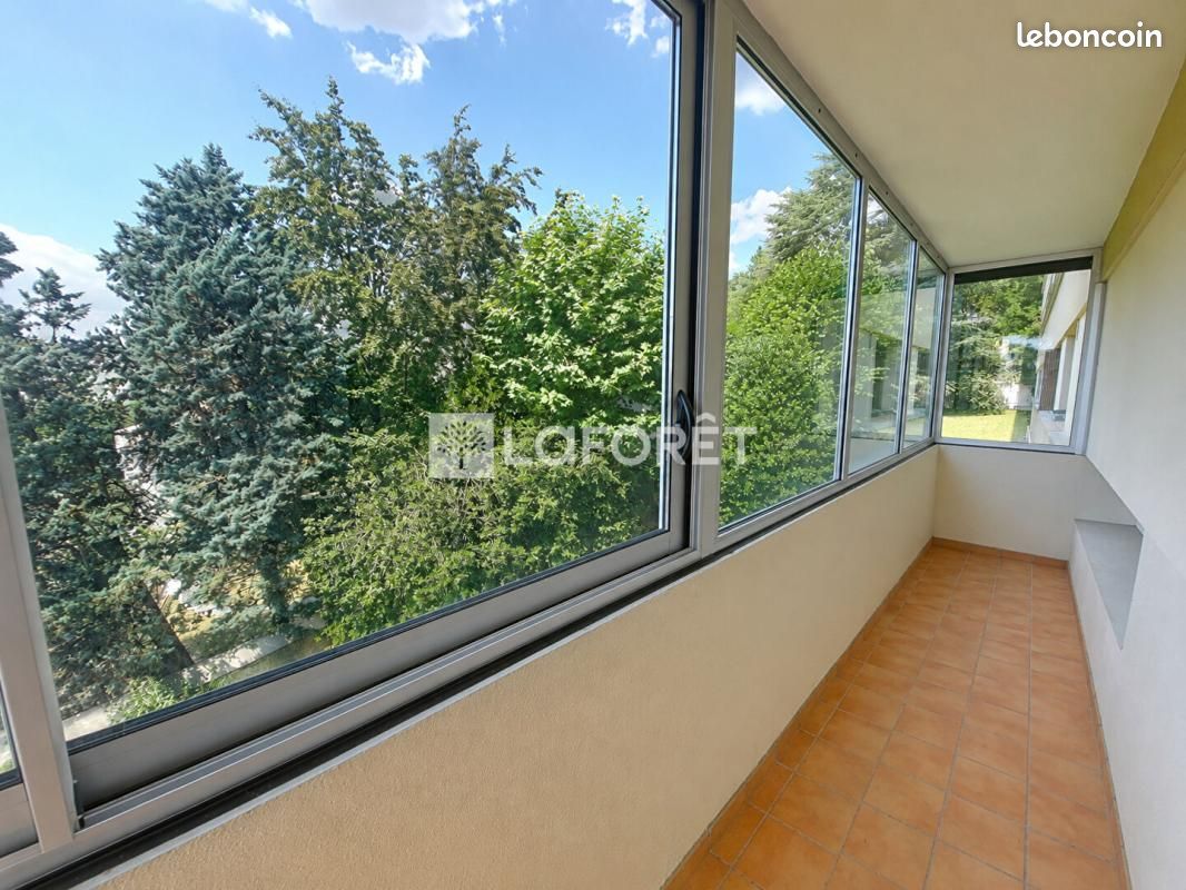 Appartement 4 pièces 74 m² · à Saint-Étienne · 74 m² · 123 000 €