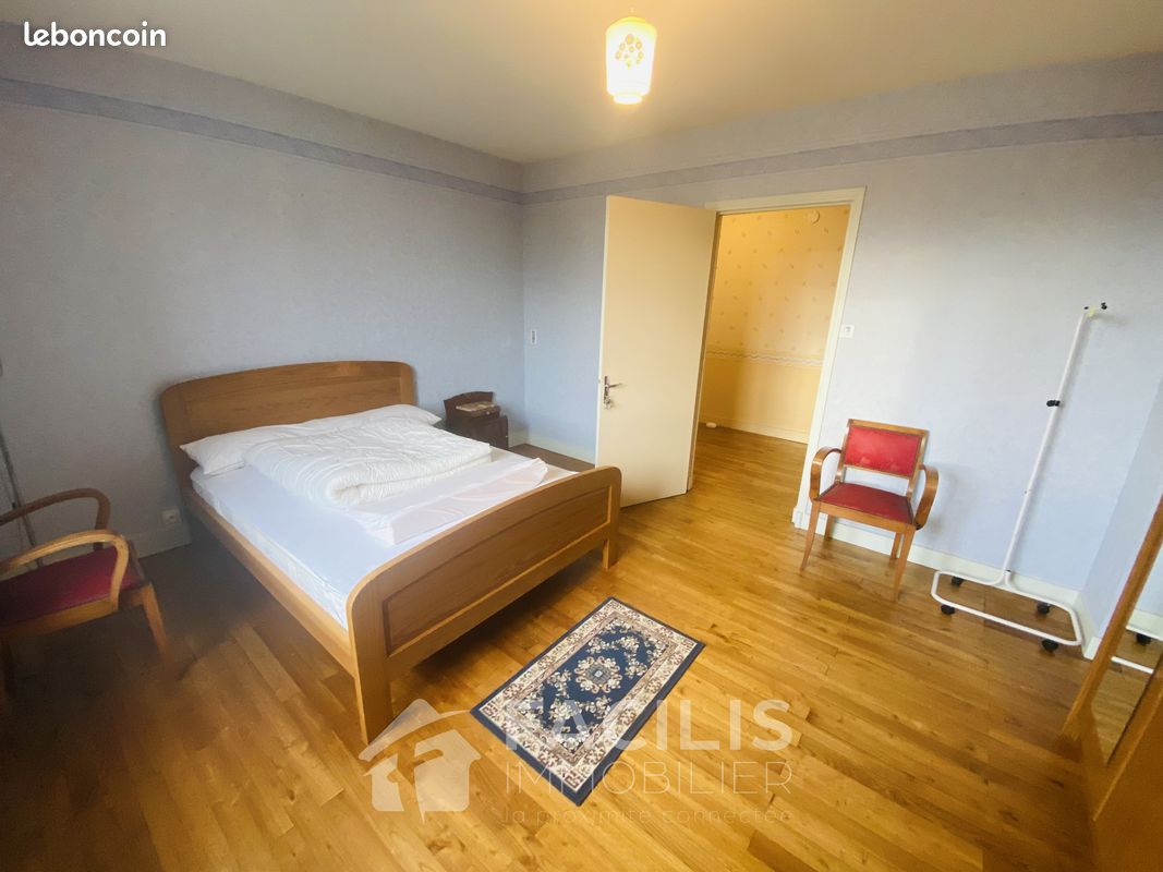 Maison 6 pièces 143 m² - Chasseneuil-sur-Bonnieure 16260 (image principale 5)