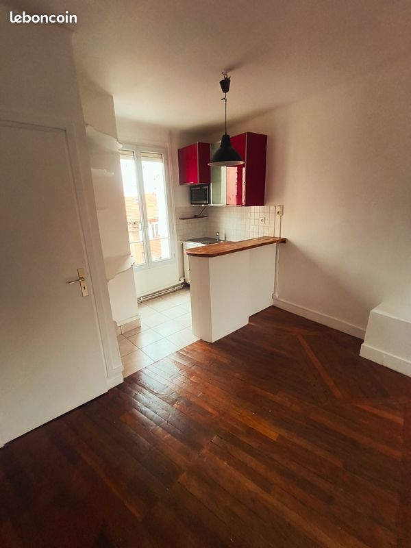 Appartement 1 pièce 30 m² · à Bagnolet · 29,6 m² · 192 000 €