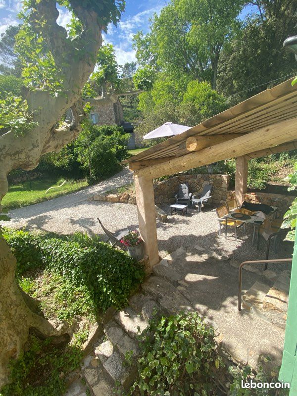 A la campagne entre Verdon et Mer dans ancienne bastide provençale 2 pers (image 3)