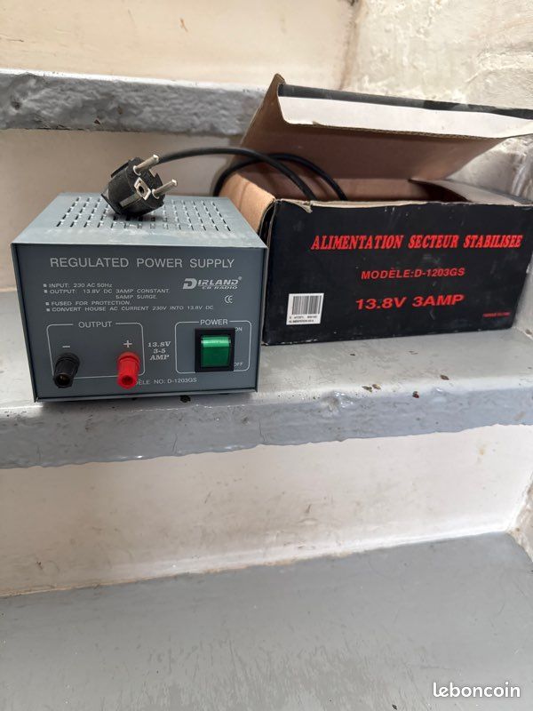 Alimentation électrique de table 4 - 6 A, 13.8 V (image 1)