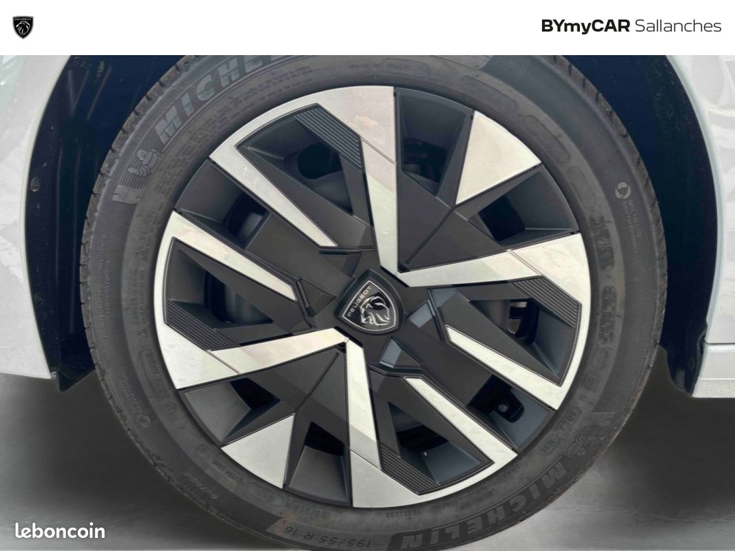 PEUGEOT 208 Hybrid 110 e-DCS6 Style (image 14)