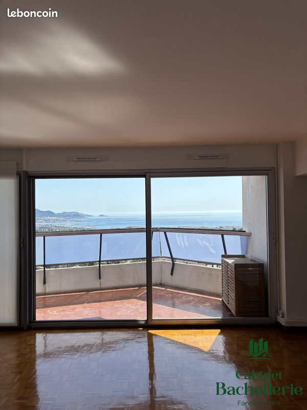 Appartement 4 pièces 109 m² · à Marseille · 109 m² · 1 990 €/mois