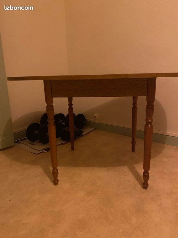 Table en bois (image 3)