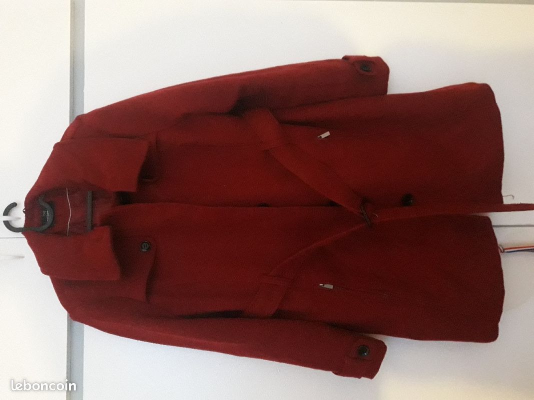 Manteau rouge à vendre en très bonne état 50 pour femme (image 2)