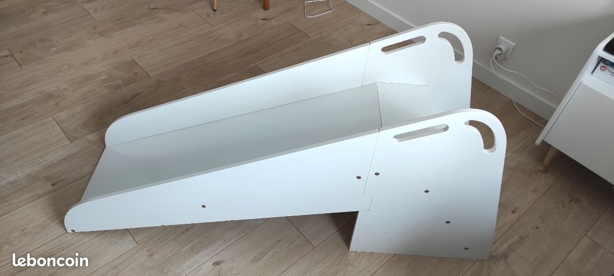 Toboggan intérieur en bois blanc (image 2)