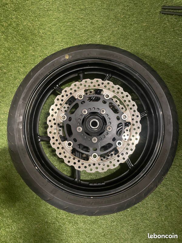 Roues complètes Kawasaki ER6 (image 3)