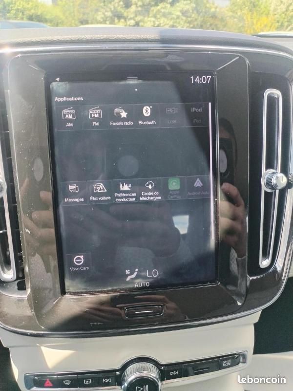 Volvo XC40 D3 150 MOMENTUM GEARTRONIC 8 (image 11)