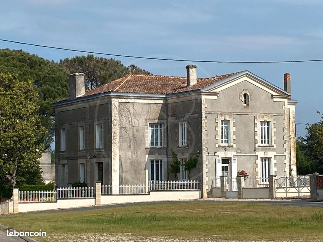 Propriété 14 pièces 375 m² (image 2)