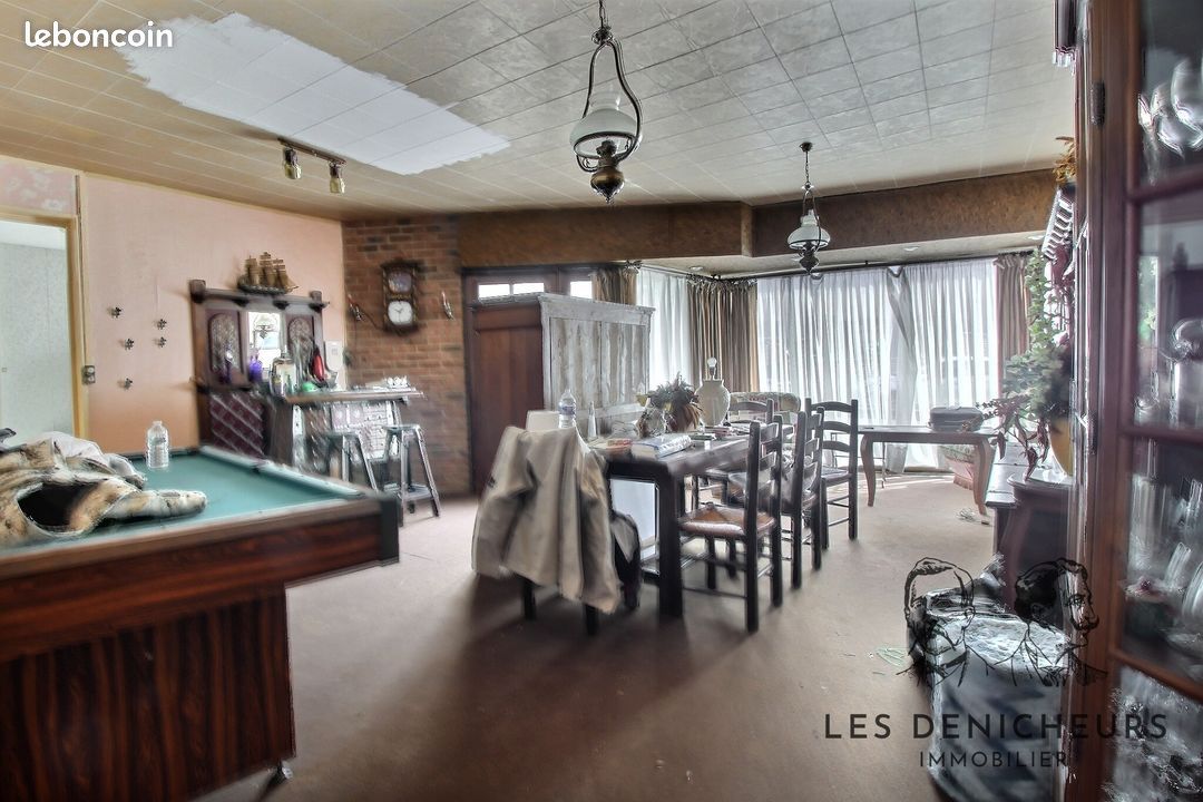 Maison 7 pièces 197 m² · à Wignehies · 197 m² · 86 000 €
