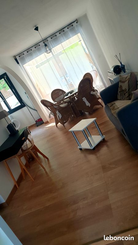 Appartement 1 pièce 50 m² · à Nîmes · 50 m² · 570 €