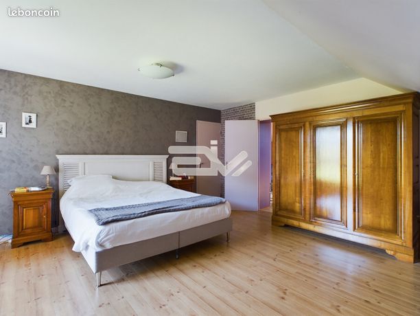 https://img.leboncoin.fr/api/v1/lbcpb1/images/f1/97/35/f197358ce31318d1a3f179429955dc838fd514e6.jpg?rule=ad-image