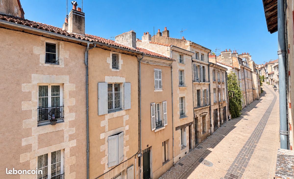 Appartement 2 pièces 67 m² · à Poitiers · 67 m² · 91 800 €