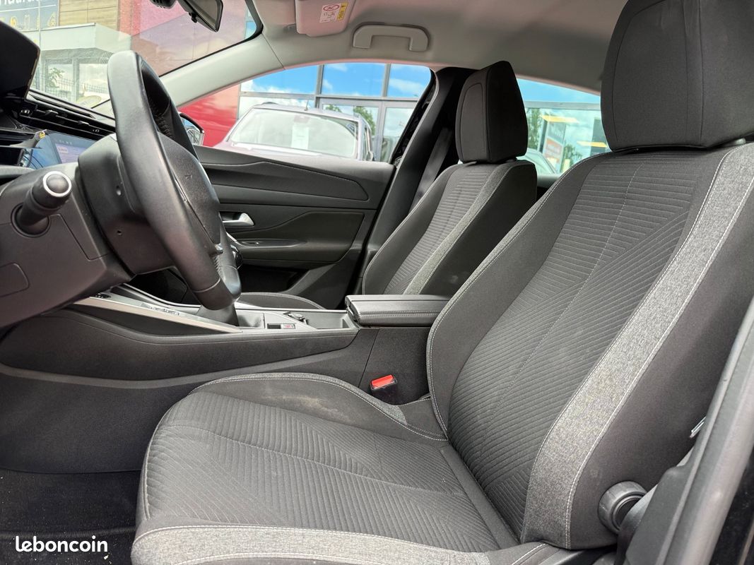 Peugeot 308 Active Pack 1.5 BLUEHDI 130ch 2022 (image 17)