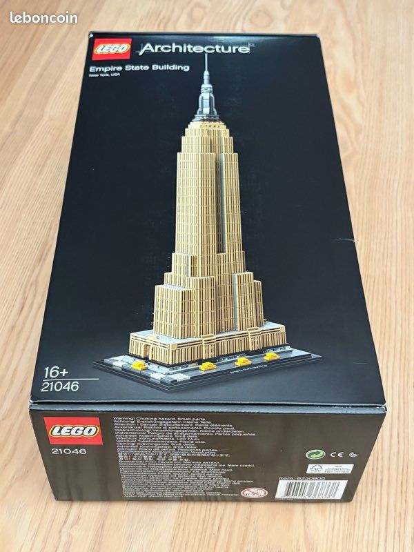 LEGO Architecture 21046 Empire State Building (image 8)