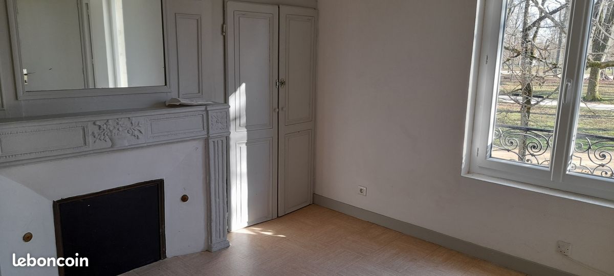 Location T 2 - Poitiers 86000 (image principale 0)