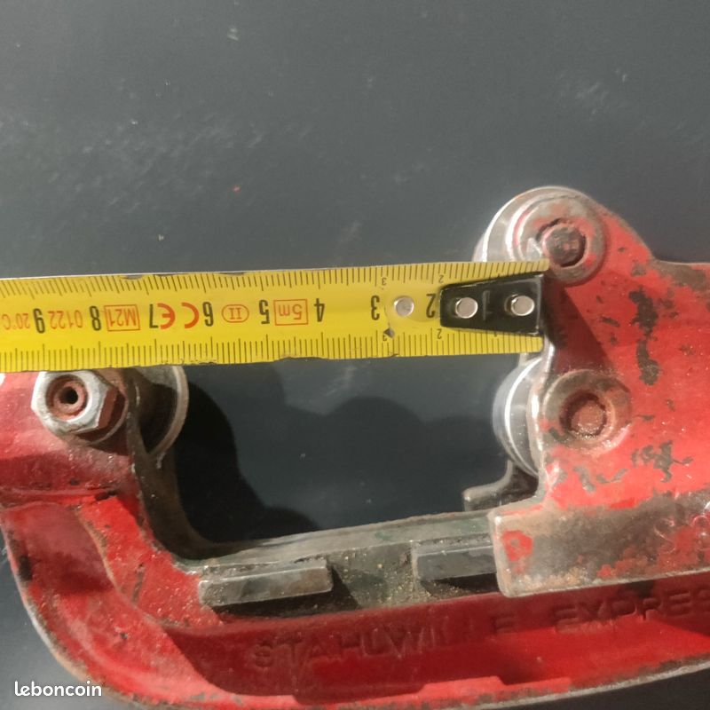 Un coupe tube 65 mm max (image 2)