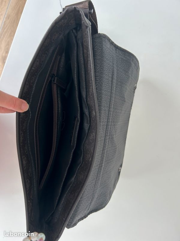 Sac Guess en cuir homme (image 3)